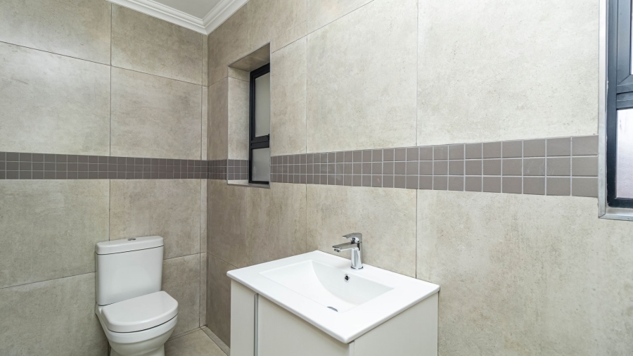 3 Bedroom Property for Sale in Fraaiuitsig Western Cape